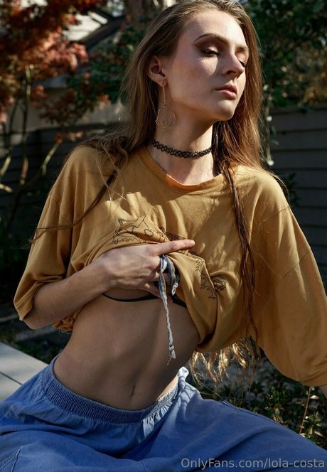 lola costa free actress pics