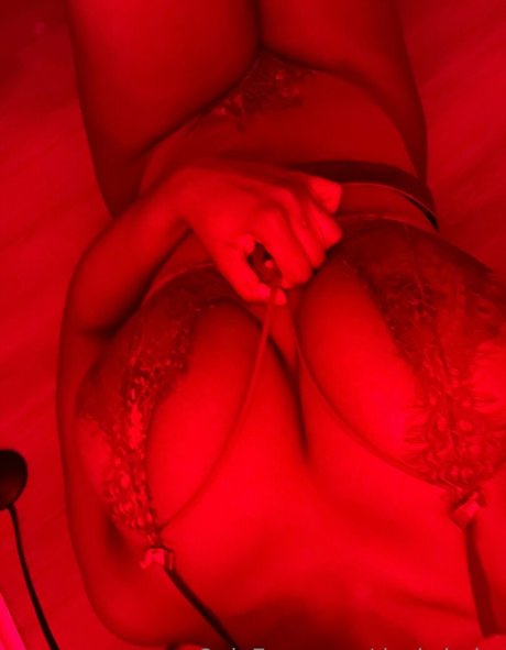 docksbaby model pretty img