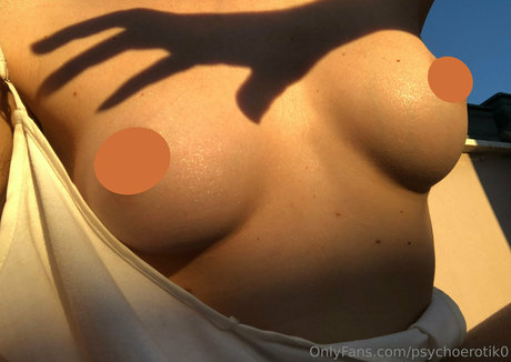 psychoerotik0 model nude galleries