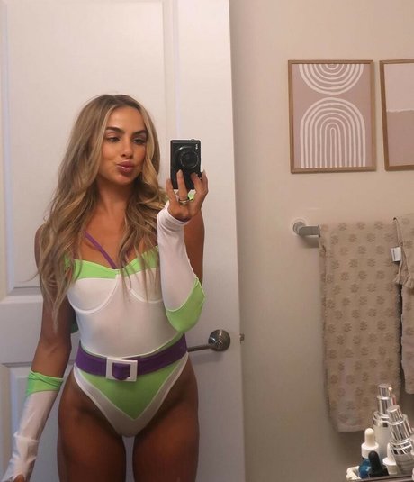 Cavinder Twins model free photo