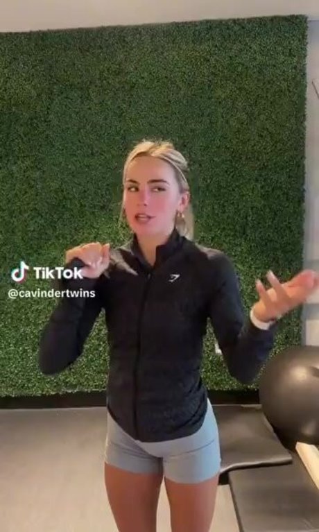 Cavinder Twins Profile Photo