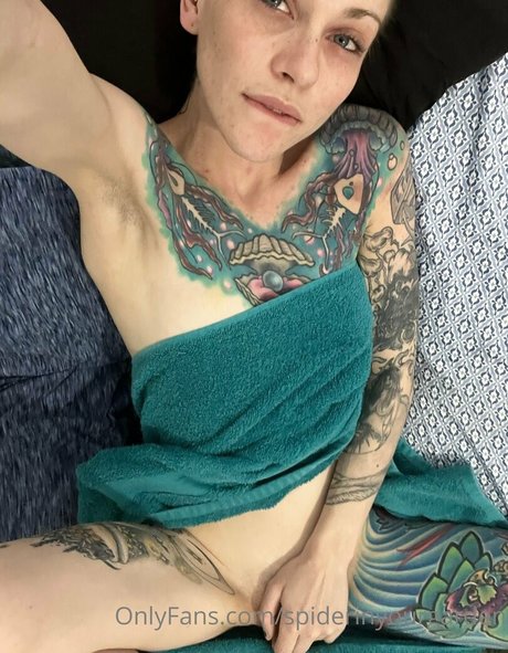 spiderinyourgarden sex actress pic