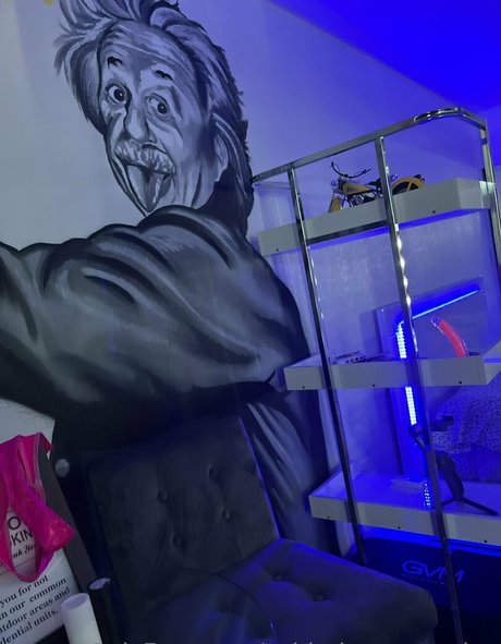 spiderinyourgarden best model pictures