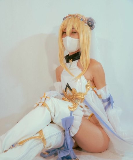 Yawarakai Luna model best photo