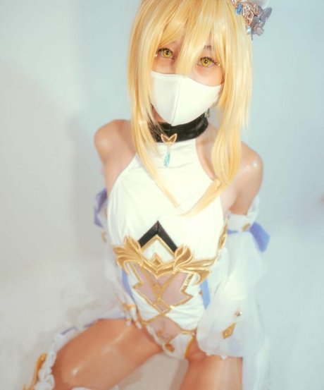 Yawarakai Luna pornstar pretty gallery