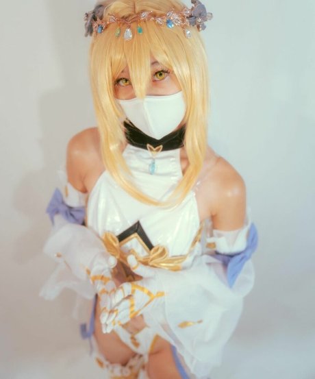 Yawarakai Luna model xxx picture