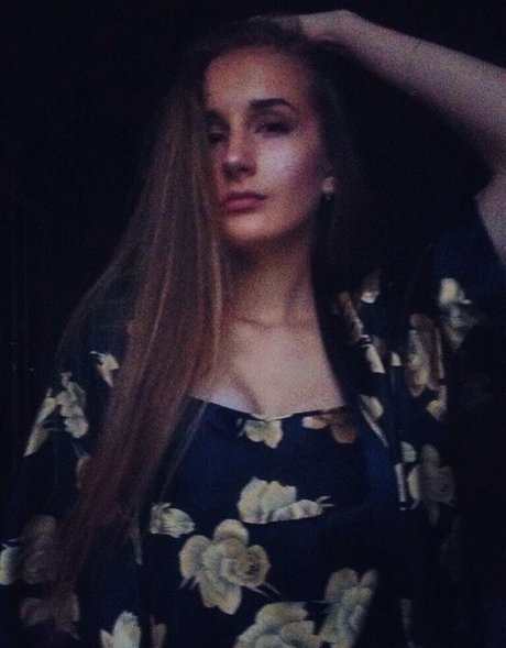 mia little witch nude pornstar pics