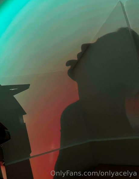 onlyacelya star pretty photo