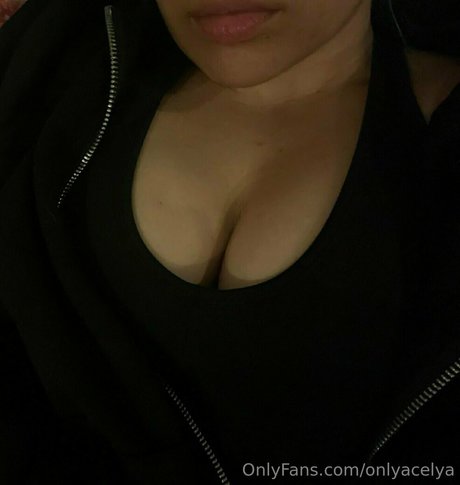 onlyacelya perfect star img