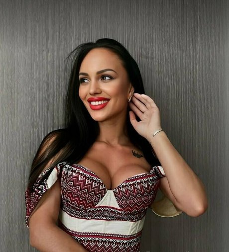 lanaannx model erotic photos