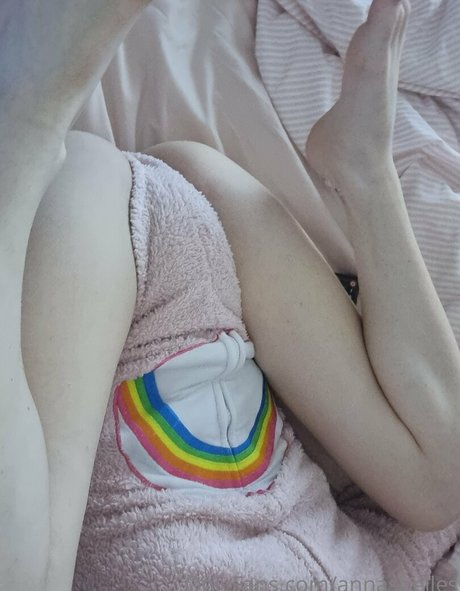 annasbelles art actress photo