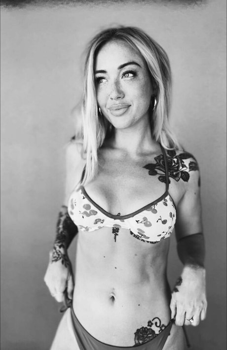 rachelelizabethx0 hd pornstar pictures