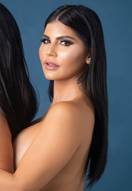 Mailyn Fernandez_ model art photos