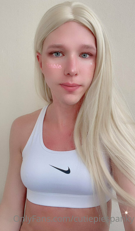 emiliaxsweden exclusive model picture