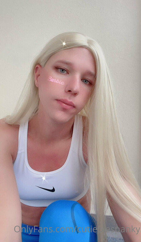 emiliaxsweden nice model pic