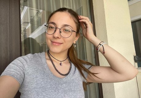 leamoore star exclusive image