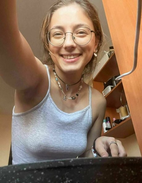 leamoore model perfect archive