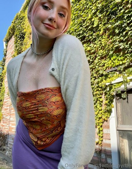 Fertile Myrtle actress photo