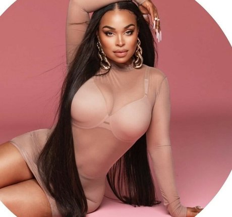 Figgmunity nudes star photos