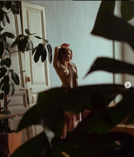 sasha katser model nude pic