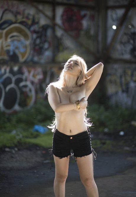 hairy armpits onlyfans hot porn photo