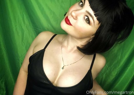 megartron pornstar nude pics