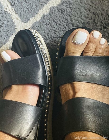 vee feet star exclusive archive