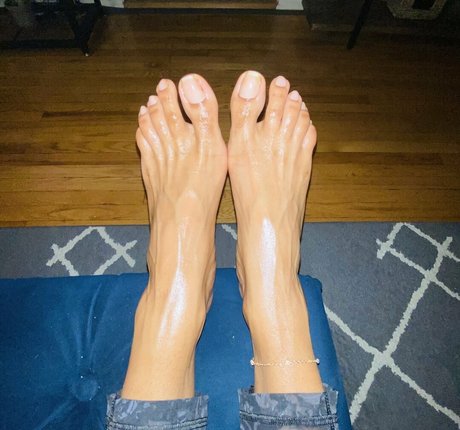 vee feet nudes pornstar galleries