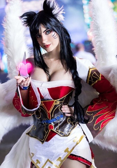 Samanta Bravin star art images