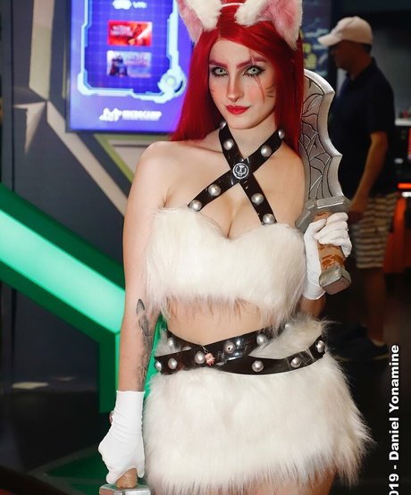 Samanta Bravin free model galleries