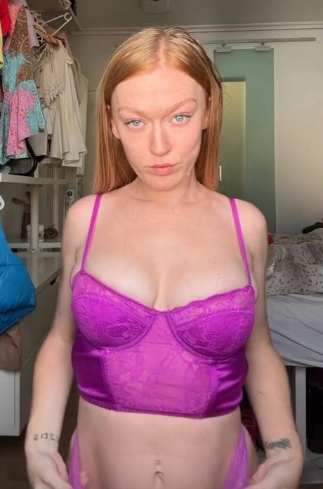 Girllikeme94_ model xxx galleries