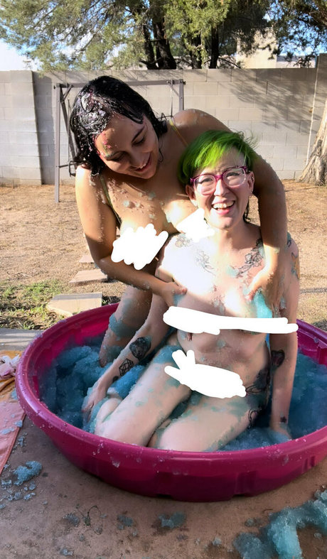 amykat star nude picture