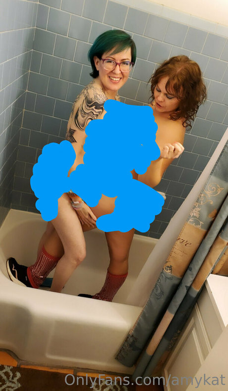 amykat star nude pictures