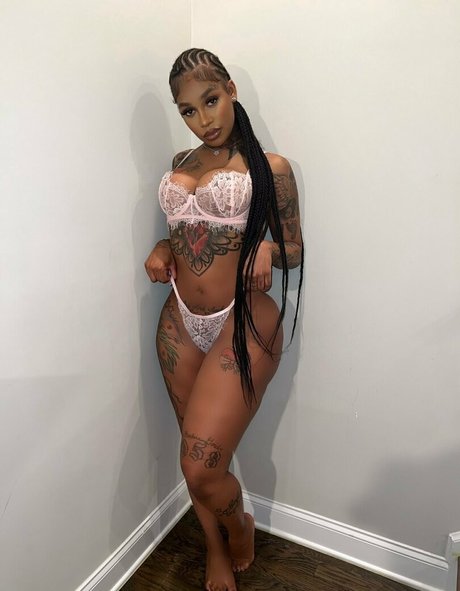 iampree exclusive actress pics