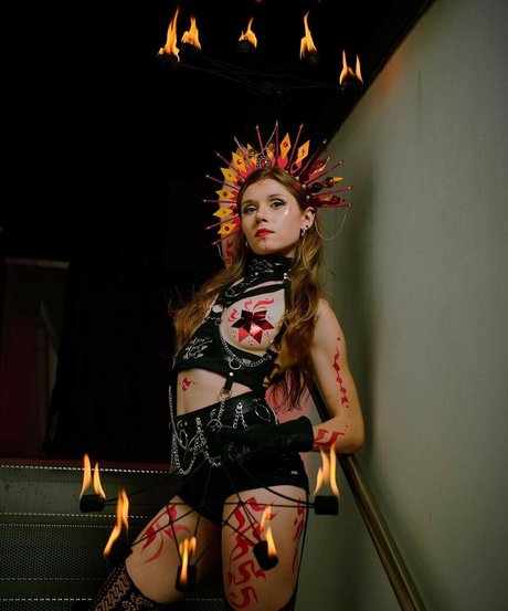 hooping meow star art photo