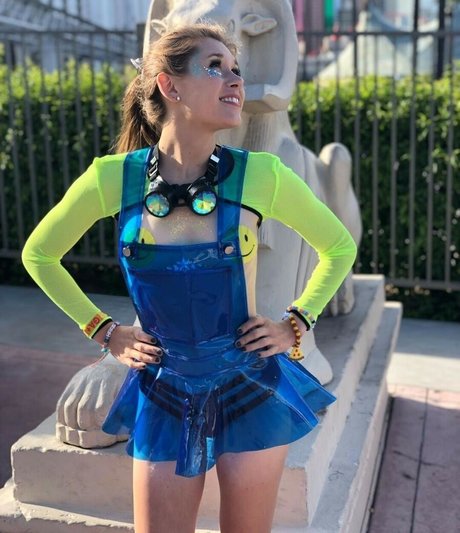 hooping meow pornographic actress pic