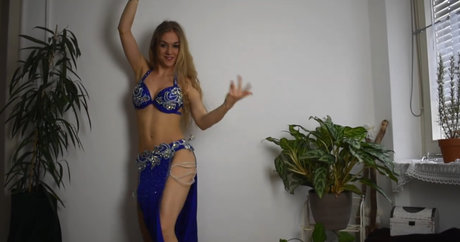Belly Dancer Lisa star perfect picture