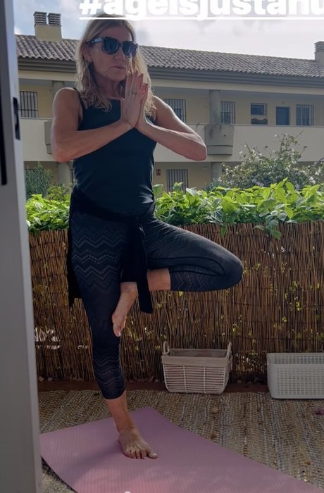 Michelle Collins hd actress pics