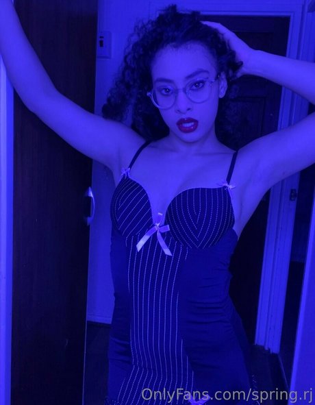 spring rj top model pic