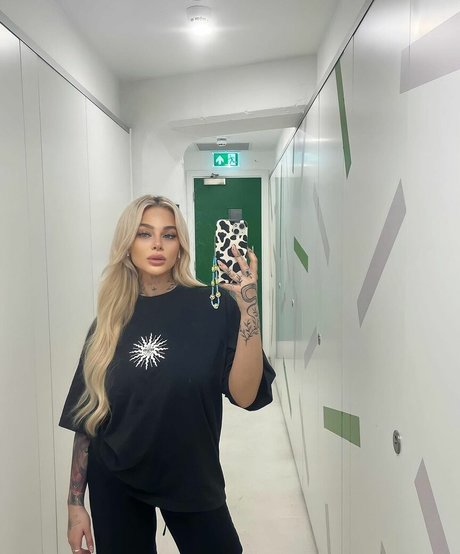 big tits brunette onlyfans hot xxx gallery