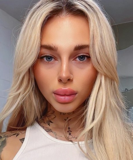 Angelika Kramer pornstar high quality pictures