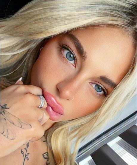 Angelika Kramer star erotic archive