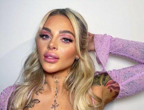 Angelika Kramer exclusive model archive