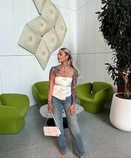 Angelika Kramer Profile Photo