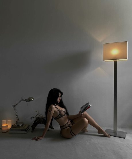 Truc Anh pornographic actress pictures