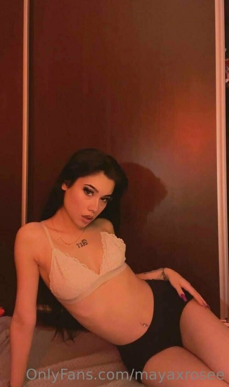 Mayaxrosee sex star photos
