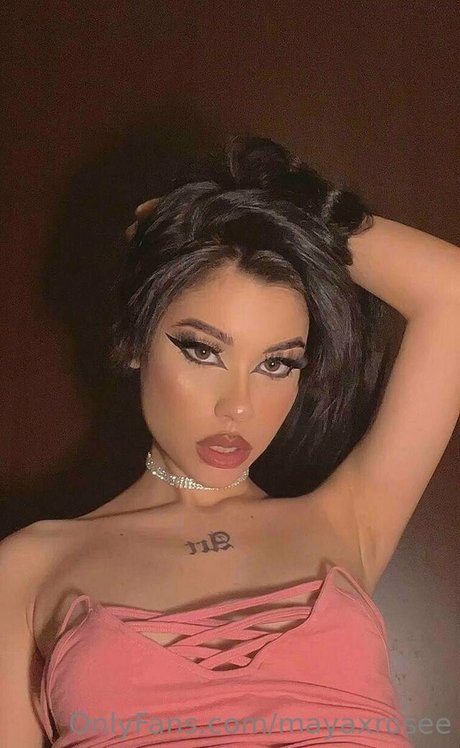 Mayaxrosee pornstar naked pictures