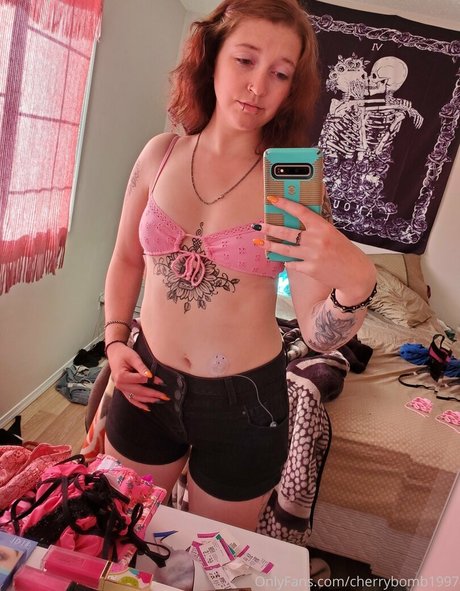 dreadfuldesire free star picture