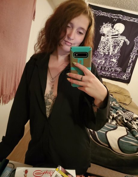 dreadfuldesire star top img