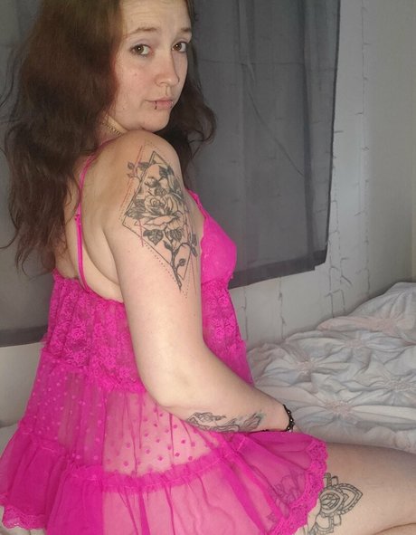 dreadfuldesire pretty actress image